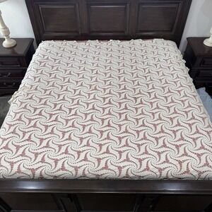 Hand Crocheted Lace Bedspread Queen Neutral‎ Swirl Blanket Vtg Handmade Beige